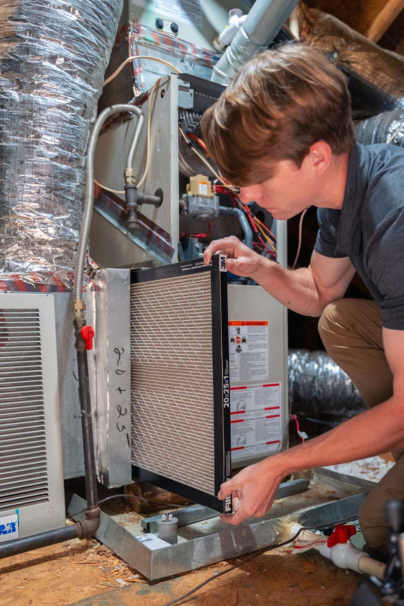 Programmable Thermostats: Comfort for Busy Family Schedules